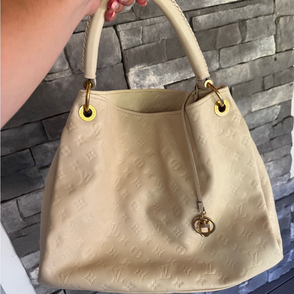 Louis Vuitton Artsy MM Ivory Imprint - Picture 3 of 14
